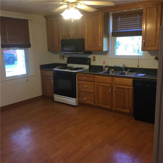 1216-1218 Clark St, Mckeesport, PA 15131, 4 Bedrooms Bedrooms, ,2 BathroomsBathrooms,Residential,For Sale,Clark St,0,1711777