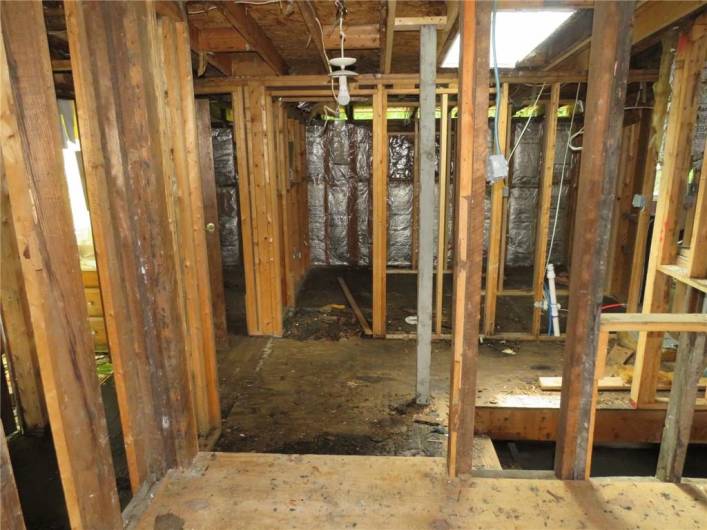 405 Upper Rd, Pittsburgh, PA 15228, 3 Bedrooms Bedrooms, ,1.1 BathroomsBathrooms,Residential,For Sale,Upper Rd,1711783