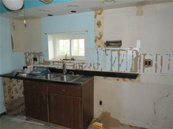 405 Upper Rd, Pittsburgh, PA 15228, 3 Bedrooms Bedrooms, ,1.1 BathroomsBathrooms,Residential,For Sale,Upper Rd,1711783
