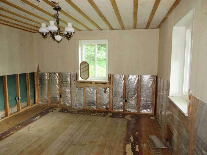 405 Upper Rd, Pittsburgh, PA 15228, 3 Bedrooms Bedrooms, ,1.1 BathroomsBathrooms,Residential,For Sale,Upper Rd,1711783