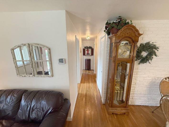 13901 Harvie Court, Irwin, PA 15642, 3 Bedrooms Bedrooms, 8 Rooms Rooms,1 BathroomBathrooms,Residential,For Sale,Harvie Court,1711788