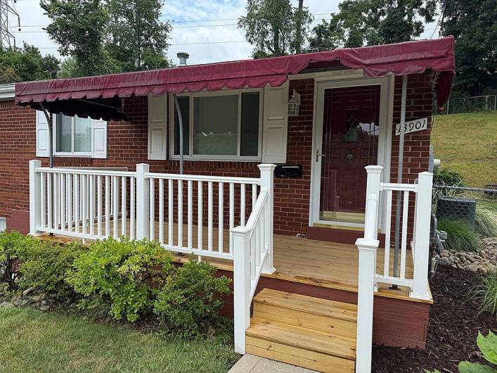 13901 Harvie Court, Irwin, PA 15642, 3 Bedrooms Bedrooms, 8 Rooms Rooms,1 BathroomBathrooms,Residential,For Sale,Harvie Court,1711788