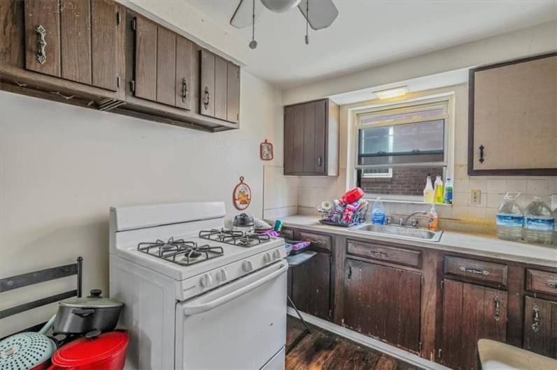 3753 Brownsville Rd, Pittsburgh, PA 15227, ,Multi-unit,For Sale,Brownsville Rd,1711789