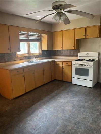 842 Cedar Ave, Sharon, PA 16146, 4 Bedrooms Bedrooms, 8 Rooms Rooms,1.1 BathroomsBathrooms,Residential,For Sale,Cedar Ave,0,1711798