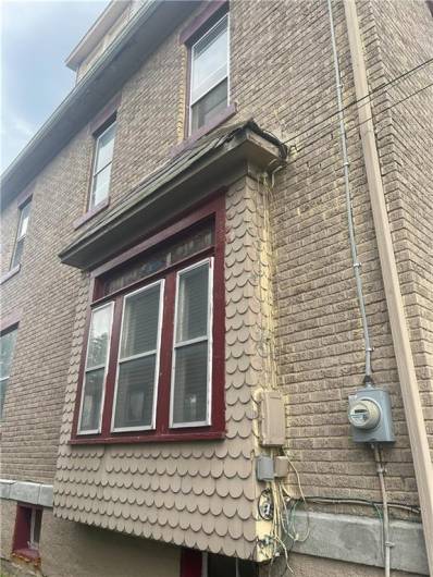 842 Cedar Ave, Sharon, PA 16146, 4 Bedrooms Bedrooms, 8 Rooms Rooms,1.1 BathroomsBathrooms,Residential,For Sale,Cedar Ave,0,1711798