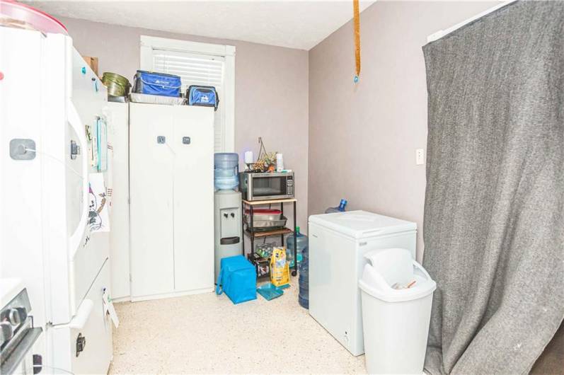 1004 Grant Ave, Kittanning, PA 16201, 2 Bedrooms Bedrooms, ,1 BathroomBathrooms,Residential,For Sale,Grant Ave,0,1711807
