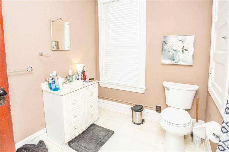 1004 Grant Ave, Kittanning, PA 16201, 2 Bedrooms Bedrooms, ,1 BathroomBathrooms,Residential,For Sale,Grant Ave,0,1711807