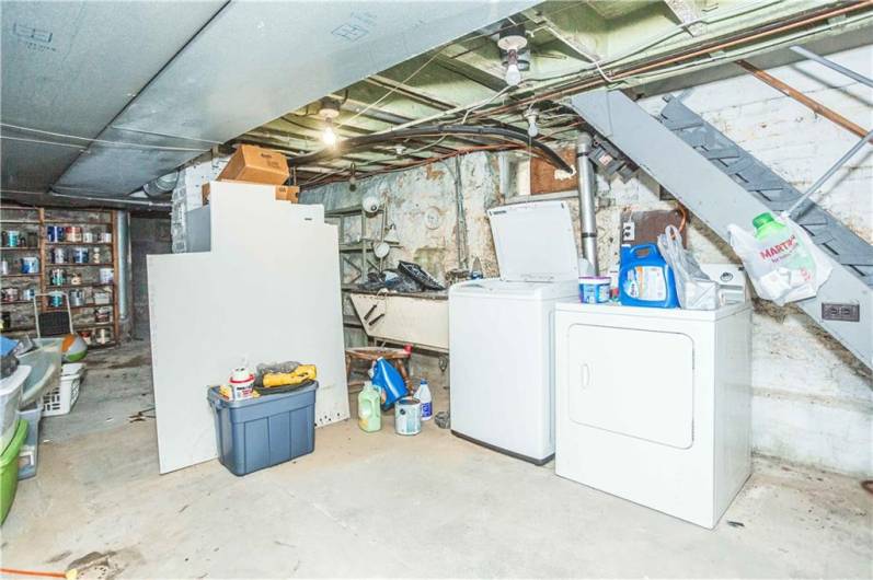 1004 Grant Ave, Kittanning, PA 16201, 2 Bedrooms Bedrooms, ,1 BathroomBathrooms,Residential,For Sale,Grant Ave,0,1711807