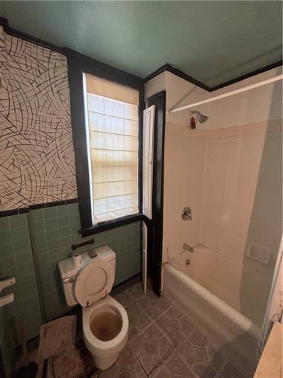 90 Pius St, Pittsburgh, PA 15203, 3 Bedrooms Bedrooms, 6 Rooms Rooms,2 BathroomsBathrooms,Residential,For Sale,Pius St,1711816
