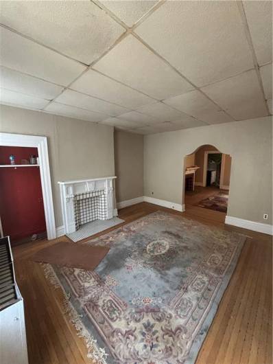 90 Pius St, Pittsburgh, PA 15203, 3 Bedrooms Bedrooms, 6 Rooms Rooms,2 BathroomsBathrooms,Residential,For Sale,Pius St,1711816