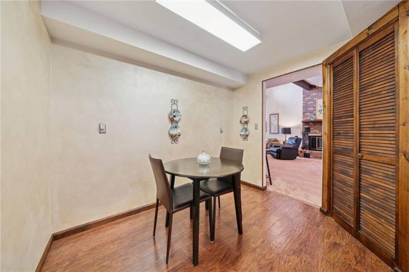 2807 Tischler Rd, Bethel Park, PA 15102, 4 Bedrooms Bedrooms, 9 Rooms Rooms,2.2 BathroomsBathrooms,Residential,For Sale,Tischler Rd,0,1711825