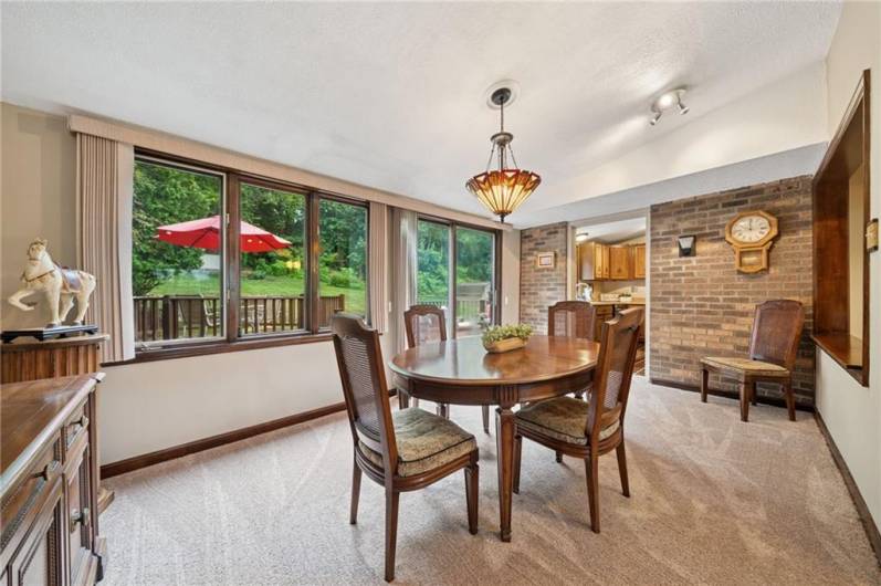 2807 Tischler Rd, Bethel Park, PA 15102, 4 Bedrooms Bedrooms, 9 Rooms Rooms,2.2 BathroomsBathrooms,Residential,For Sale,Tischler Rd,0,1711825
