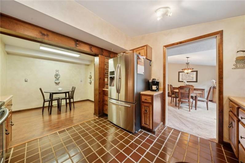 2807 Tischler Rd, Bethel Park, PA 15102, 4 Bedrooms Bedrooms, 9 Rooms Rooms,2.2 BathroomsBathrooms,Residential,For Sale,Tischler Rd,0,1711825