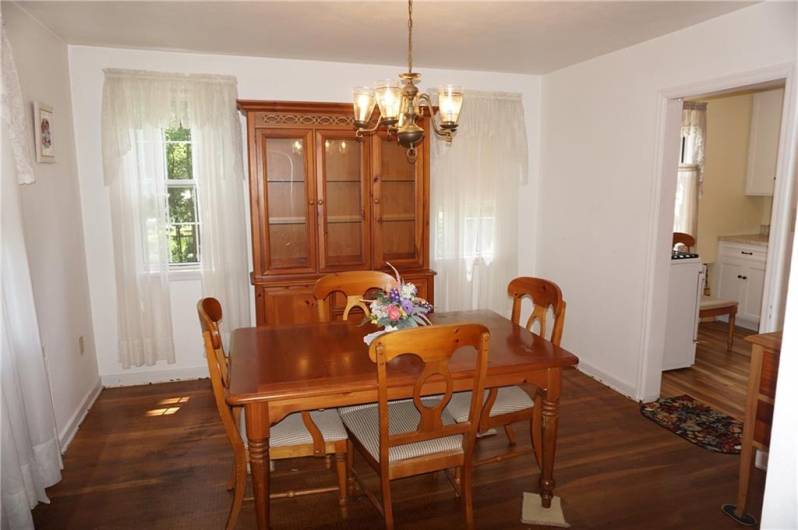 149 Ridgewood Road, Pittsburgh, PA 15237, 2 Bedrooms Bedrooms, 6 Rooms Rooms,1 BathroomBathrooms,Residential,For Sale,Ridgewood Road,0,1711831