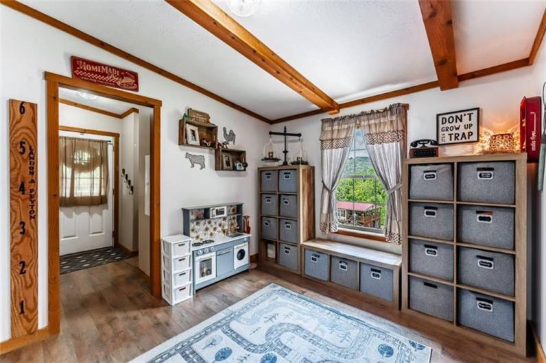 129 Dewey Avenue, Spraggs, PA 15362, 3 Bedrooms Bedrooms, 7 Rooms Rooms,2 BathroomsBathrooms,Residential,For Sale,Dewey Avenue,0,1711834