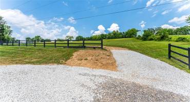 129 Dewey Avenue, Spraggs, PA 15362, 3 Bedrooms Bedrooms, 7 Rooms Rooms,2 BathroomsBathrooms,Residential,For Sale,Dewey Avenue,0,1711834