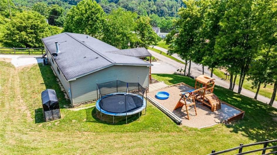 129 Dewey Avenue, Spraggs, PA 15362, 3 Bedrooms Bedrooms, 7 Rooms Rooms,2 BathroomsBathrooms,Residential,For Sale,Dewey Avenue,0,1711834