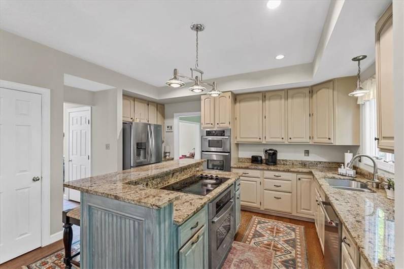 2001 Buckingham Dr, Mars, PA 16046, 6 Bedrooms Bedrooms, 14 Rooms Rooms,3.1 BathroomsBathrooms,Residential,For Sale,Buckingham Dr,1711842