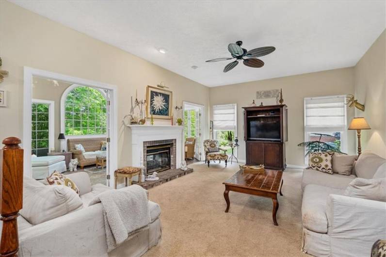 2001 Buckingham Dr, Mars, PA 16046, 6 Bedrooms Bedrooms, 14 Rooms Rooms,3.1 BathroomsBathrooms,Residential,For Sale,Buckingham Dr,1711842