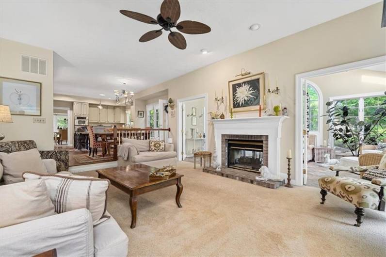2001 Buckingham Dr, Mars, PA 16046, 6 Bedrooms Bedrooms, 14 Rooms Rooms,3.1 BathroomsBathrooms,Residential,For Sale,Buckingham Dr,1711842