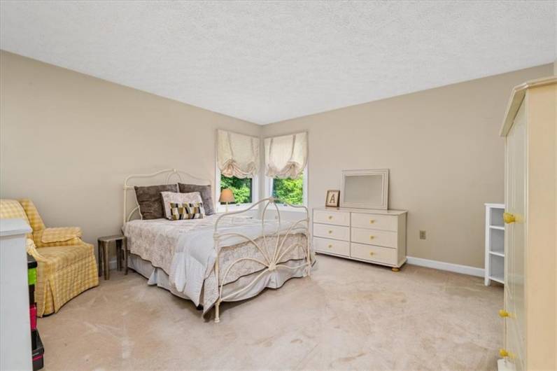 2001 Buckingham Dr, Mars, PA 16046, 6 Bedrooms Bedrooms, 14 Rooms Rooms,3.1 BathroomsBathrooms,Residential,For Sale,Buckingham Dr,1711842