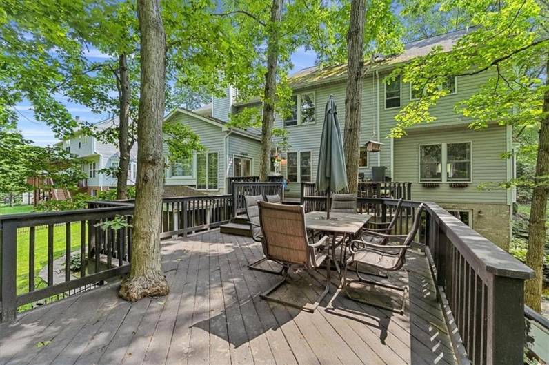 2001 Buckingham Dr, Mars, PA 16046, 6 Bedrooms Bedrooms, 14 Rooms Rooms,3.1 BathroomsBathrooms,Residential,For Sale,Buckingham Dr,1711842