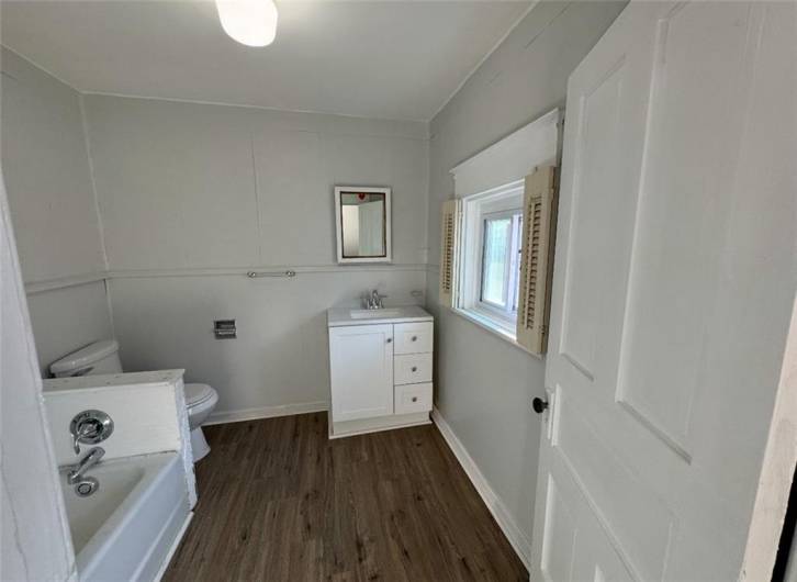 655 Spruce Ave, Sharon, PA 16146, 3 Bedrooms Bedrooms, ,1 BathroomBathrooms,Residential,For Sale,Spruce Ave,0,1711845