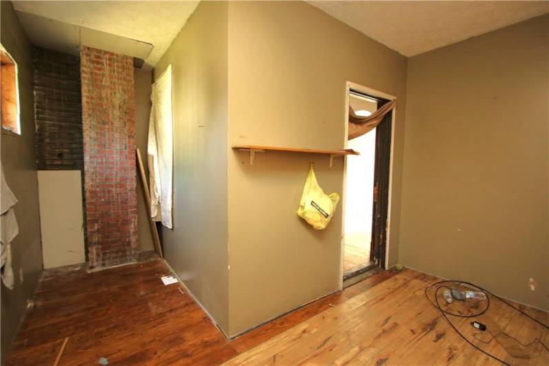 Convenient 12x7 & 8x4 Entry from Back Door