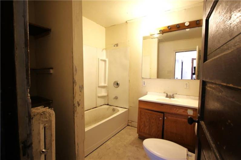 Full Bathroom off Hallway near bedrooms upstairs