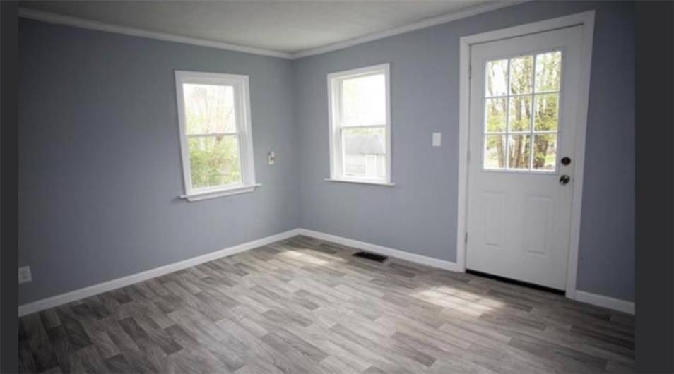 86 Main St, Greenville, PA 16125, 5 Bedrooms Bedrooms, ,2 BathroomsBathrooms,Residential,For Sale,Main St,1711851