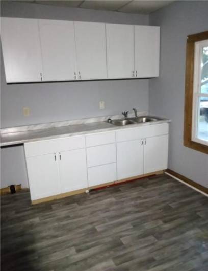 149 5th Ave, Sharon, PA 16146, 3 Bedrooms Bedrooms, ,1 BathroomBathrooms,Residential,For Sale,5th Ave,0,1711852