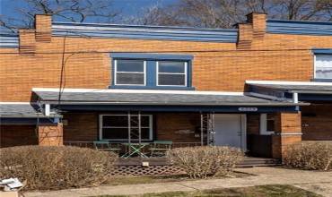 6523 Dean St, Pittsburgh, PA 15206, 2 Bedrooms Bedrooms, ,1 BathroomBathrooms,Lease,For Sale,Dean St,1711858