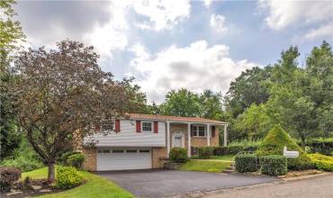 Welcome Home to 428 Englewood Drive