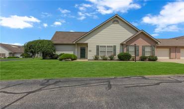 1101 TIMBERWOOD, Beaver Falls, PA 15010, 2 Bedrooms Bedrooms, 7 Rooms Rooms,2 BathroomsBathrooms,Residential,For Sale,TIMBERWOOD,1711482