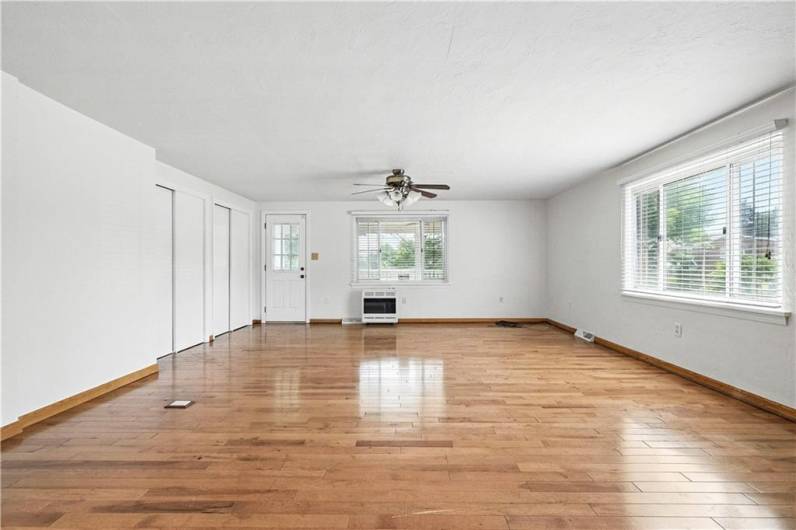 6 GARDEN TERRACE, Pittsburgh, PA 15221, 2 Bedrooms Bedrooms, 8 Rooms Rooms,2 BathroomsBathrooms,Residential,For Sale,GARDEN TERRACE,0,1711450