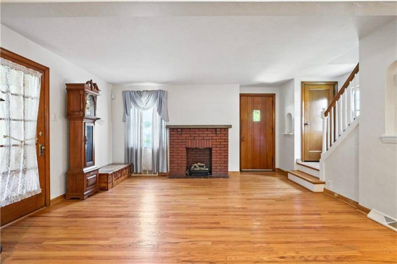 6 GARDEN TERRACE, Pittsburgh, PA 15221, 2 Bedrooms Bedrooms, 8 Rooms Rooms,2 BathroomsBathrooms,Residential,For Sale,GARDEN TERRACE,0,1711450