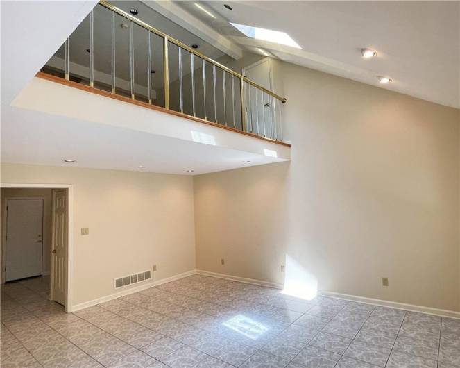 250 PORTMAN LANE, Bridgeville, PA 15017, 3 Bedrooms Bedrooms, 11 Rooms Rooms,3.1 BathroomsBathrooms,Residential,For Sale,PORTMAN LANE,0,1711507