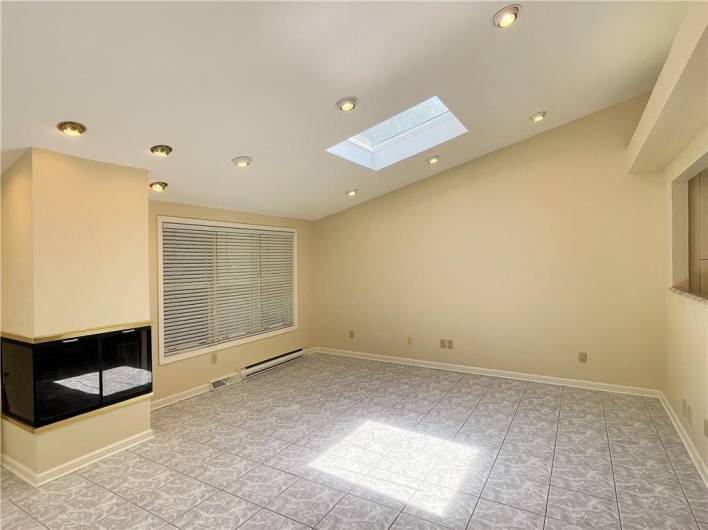 250 PORTMAN LANE, Bridgeville, PA 15017, 3 Bedrooms Bedrooms, 11 Rooms Rooms,3.1 BathroomsBathrooms,Residential,For Sale,PORTMAN LANE,0,1711507