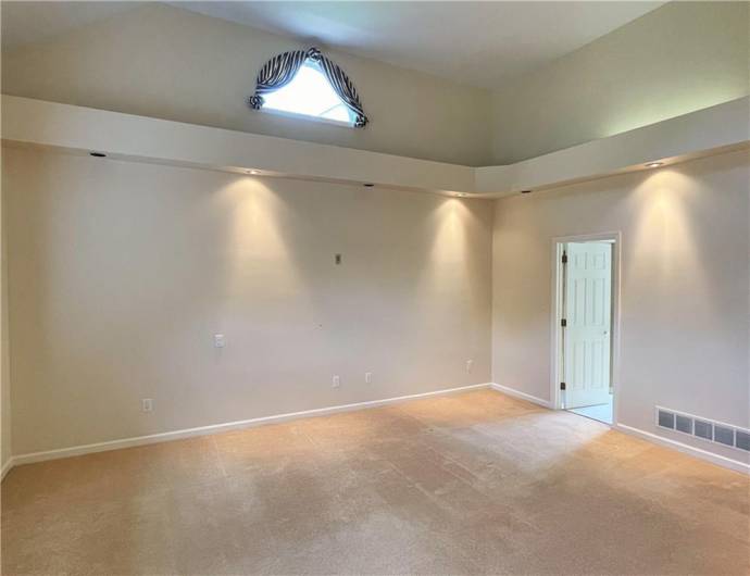 250 PORTMAN LANE, Bridgeville, PA 15017, 3 Bedrooms Bedrooms, 11 Rooms Rooms,3.1 BathroomsBathrooms,Residential,For Sale,PORTMAN LANE,0,1711507