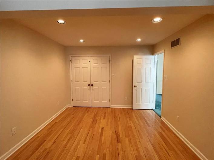 250 PORTMAN LANE, Bridgeville, PA 15017, 3 Bedrooms Bedrooms, 11 Rooms Rooms,3.1 BathroomsBathrooms,Residential,For Sale,PORTMAN LANE,0,1711507