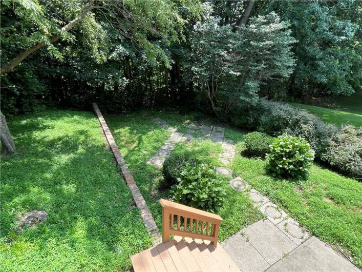 250 PORTMAN LANE, Bridgeville, PA 15017, 3 Bedrooms Bedrooms, 11 Rooms Rooms,3.1 BathroomsBathrooms,Residential,For Sale,PORTMAN LANE,0,1711507