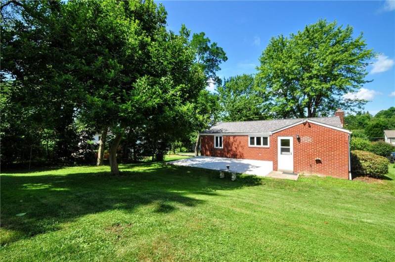 1004 Old Washington Rd, Canonsburg, PA 15317, 3 Bedrooms Bedrooms, 9 Rooms Rooms,2 BathroomsBathrooms,Residential,For Sale,Old Washington Rd,0,1711535