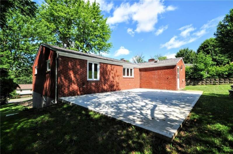 1004 Old Washington Rd, Canonsburg, PA 15317, 3 Bedrooms Bedrooms, 9 Rooms Rooms,2 BathroomsBathrooms,Residential,For Sale,Old Washington Rd,0,1711535