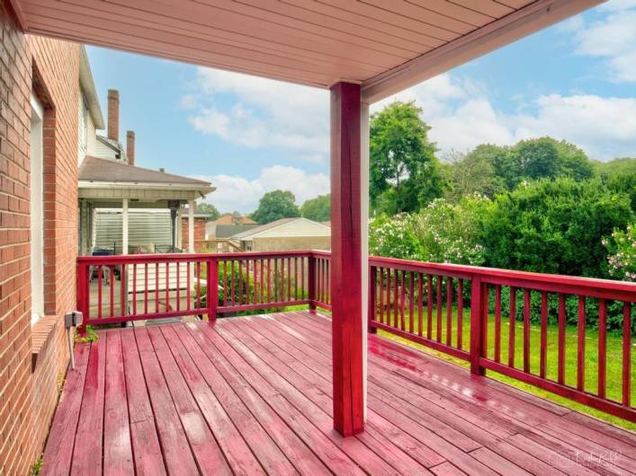 1709 Main St, Aliquippa, PA 15001, 4 Bedrooms Bedrooms, ,2 BathroomsBathrooms,Residential,For Sale,Main St,0,1711566