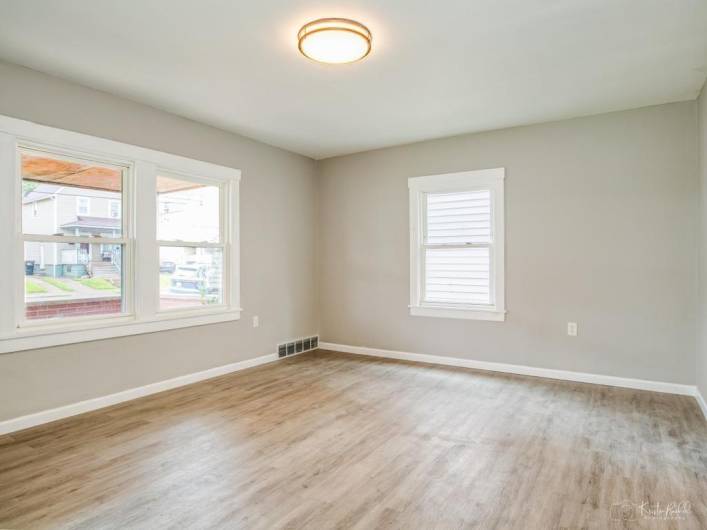 1709 Main St, Aliquippa, PA 15001, 4 Bedrooms Bedrooms, ,2 BathroomsBathrooms,Residential,For Sale,Main St,0,1711566