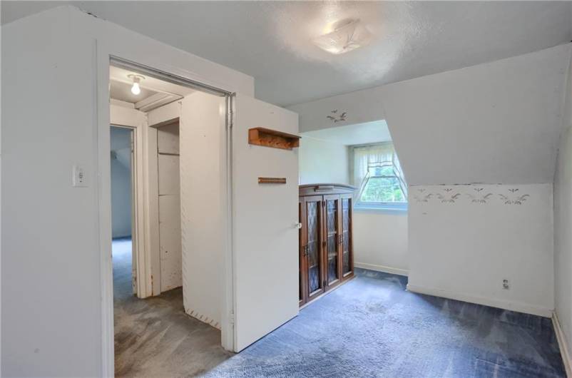 1405 Three Degree Rd, Valencia, PA 16059, 3 Bedrooms Bedrooms, 6 Rooms Rooms,1 BathroomBathrooms,Residential,For Sale,Three Degree Rd,0,1711597