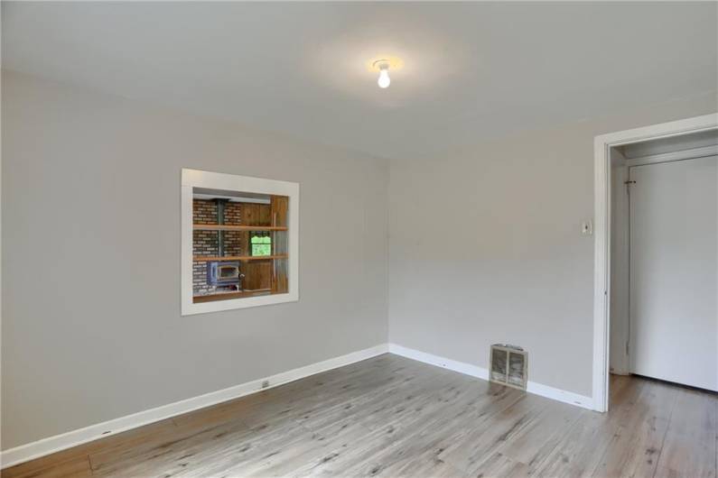 1405 Three Degree Rd, Valencia, PA 16059, 3 Bedrooms Bedrooms, 6 Rooms Rooms,1 BathroomBathrooms,Residential,For Sale,Three Degree Rd,0,1711597