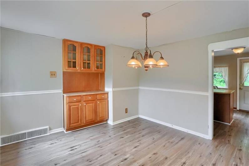 1405 Three Degree Rd, Valencia, PA 16059, 3 Bedrooms Bedrooms, 6 Rooms Rooms,1 BathroomBathrooms,Residential,For Sale,Three Degree Rd,0,1711597