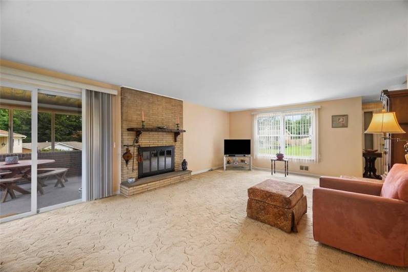 407 Laurel Hill Rd, Allison Park, PA 15101, 3 Bedrooms Bedrooms, ,2.1 BathroomsBathrooms,Residential,For Sale,Laurel Hill Rd,0,1711649
