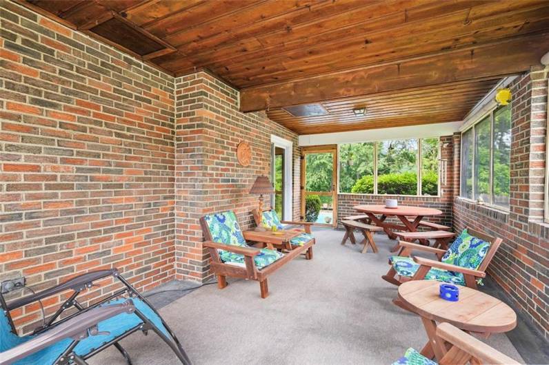 407 Laurel Hill Rd, Allison Park, PA 15101, 3 Bedrooms Bedrooms, ,2.1 BathroomsBathrooms,Residential,For Sale,Laurel Hill Rd,0,1711649